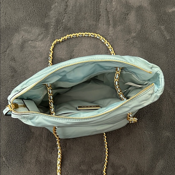 Tory Burch Light Green Shoulder Bag with Gold Chain - Picture 4 of 7